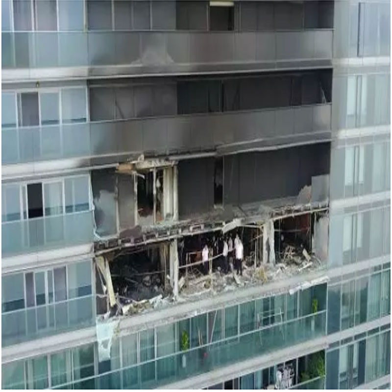 蓝色钱江公寓火灾背后导致死亡的真正原因是什么？